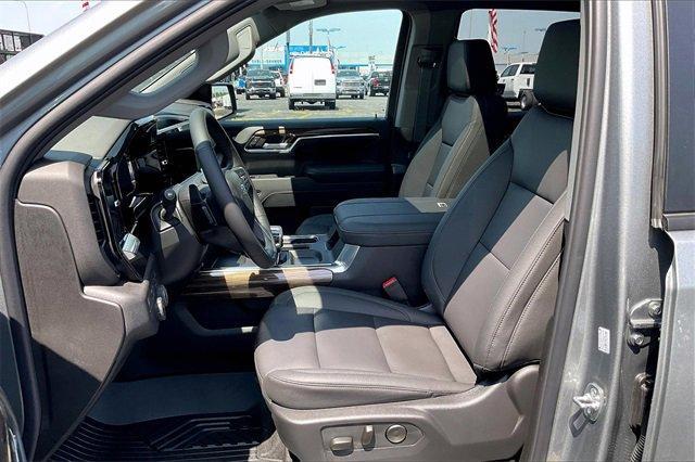 2025 Chevrolet Silverado 1500 Vehicle Photo in INDEPENDENCE, MO 64055-1314