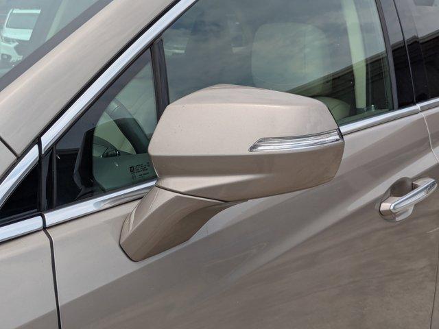 2022 Cadillac XT5 Vehicle Photo in BRUNSWICK, GA 31525-1881