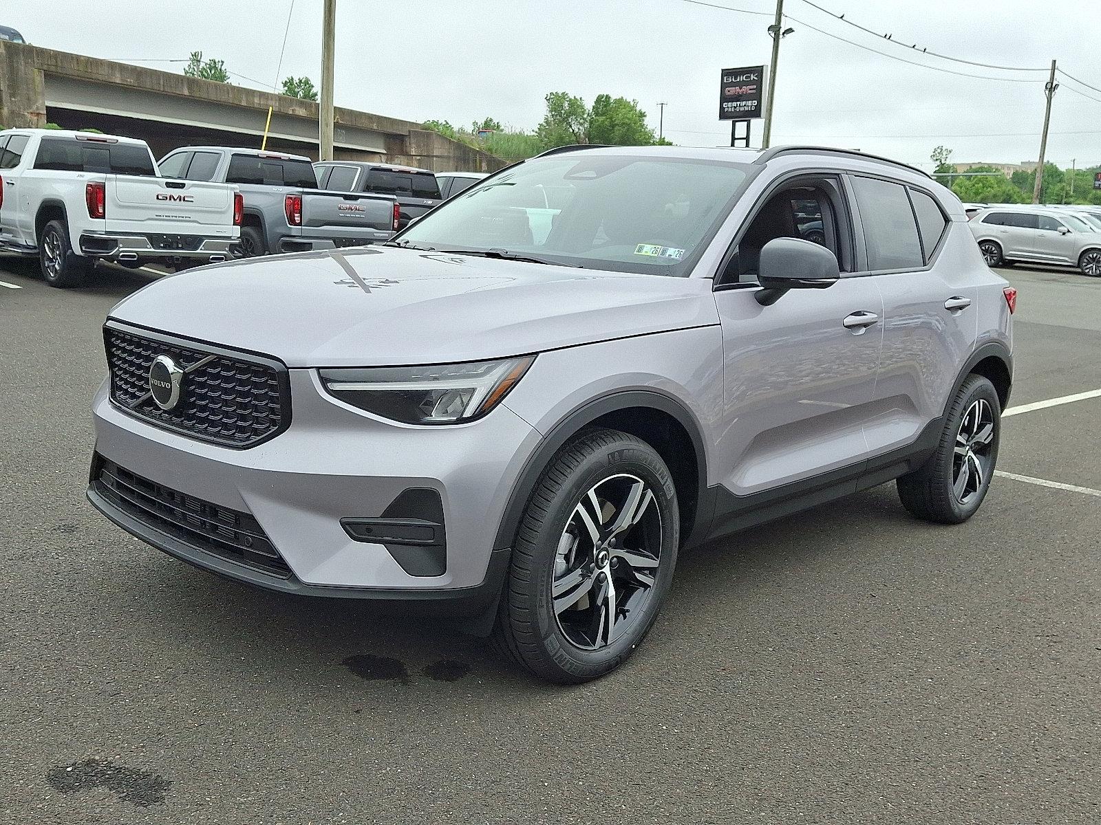 2026 Volvo XC40 Vehicle Photo in Trevose, PA 19053