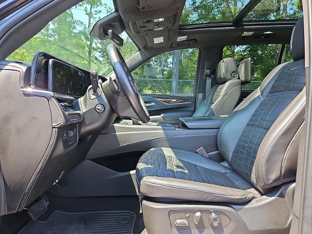 2022 Cadillac Escalade Vehicle Photo in TREVOSE, PA 19053-4984