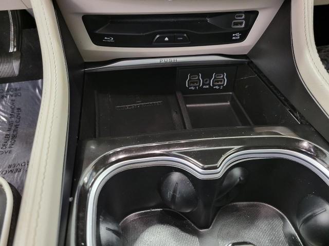 2023 Chrysler Pacifica Vehicle Photo in NEENAH, WI 54956-2243