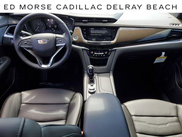 2024 Cadillac XT6 Vehicle Photo in DELRAY BEACH, FL 33483-3294