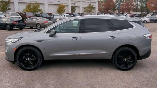 2024 Buick Enclave Vehicle Photo in BARTLETT, TN 38133-4101