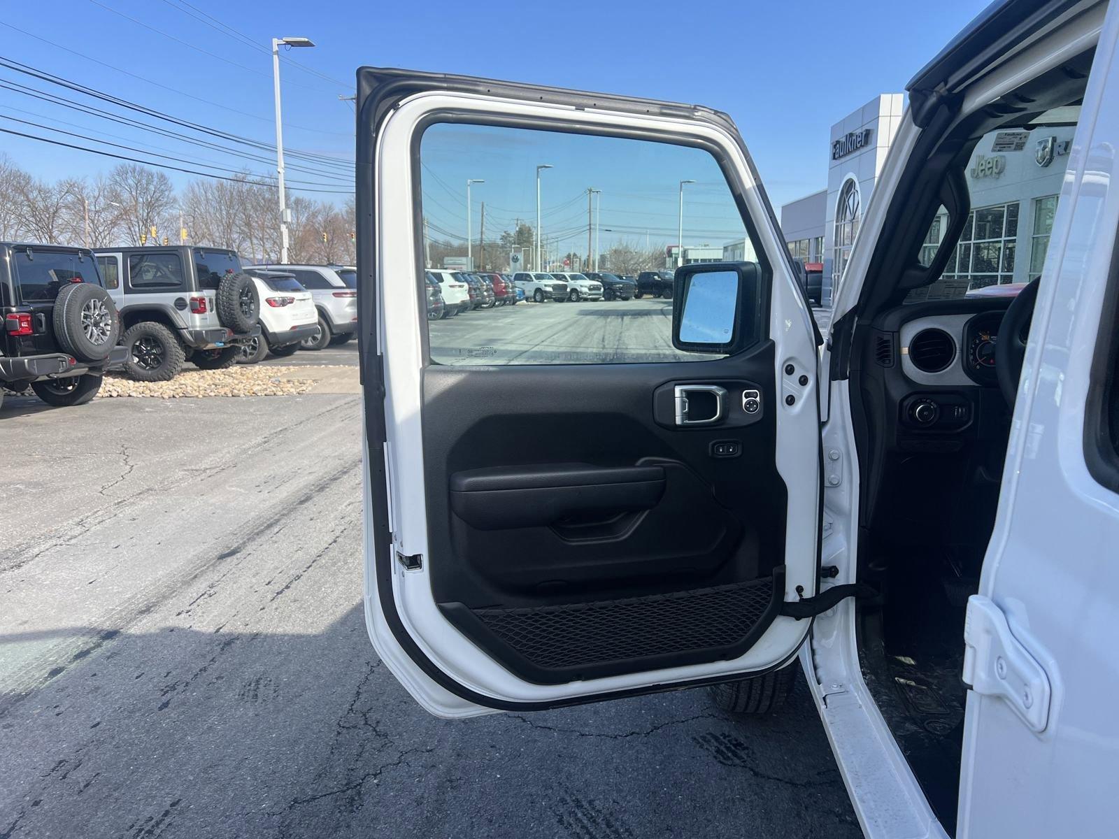 2024 Jeep Wrangler Vehicle Photo in Mechanicsburg, PA 17050-1707