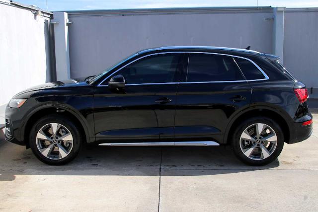 2024 Audi Q5 Vehicle Photo in SUGAR LAND, TX 77478