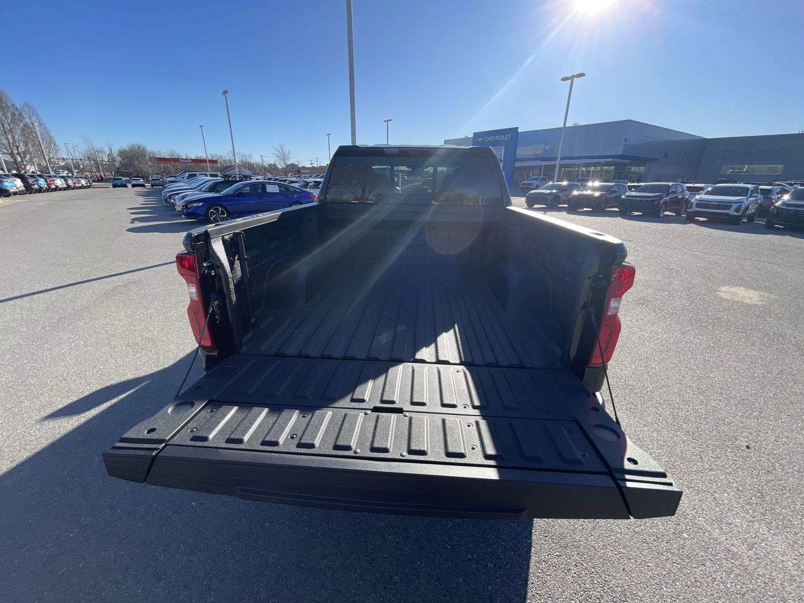 2025 Chevrolet Silverado 1500 Vehicle Photo in BENTONVILLE, AR 72712-4322