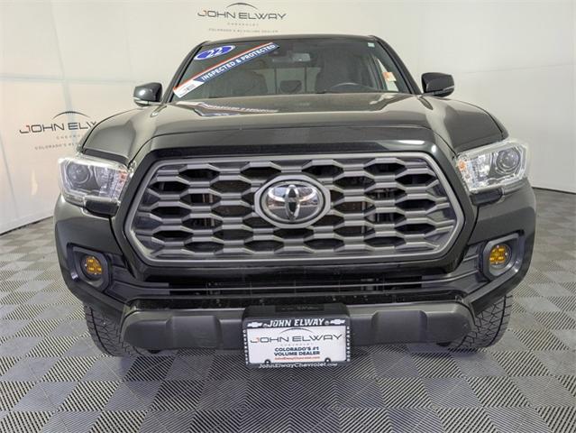 2022 Toyota Tacoma 4WD Vehicle Photo in ENGLEWOOD, CO 80113-6708