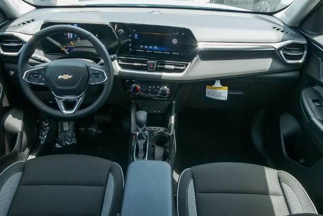 2024 Chevrolet Trailblazer Vehicle Photo in VENTURA, CA 93003-8585