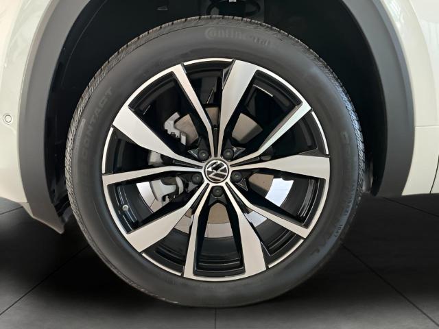 2025 Volkswagen Atlas Vehicle Photo in Oshkosh, WI 54904