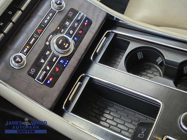 2020 Lincoln Aviator Vehicle Photo in DENTON, TX 76210-9321