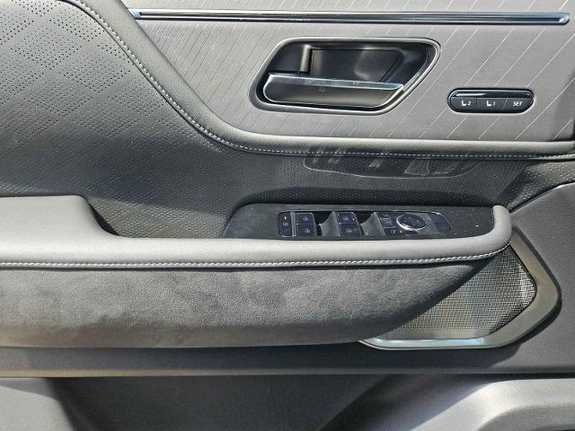 2025 INFINITI QX80 Vehicle Photo in Fort Worth, TX 76132