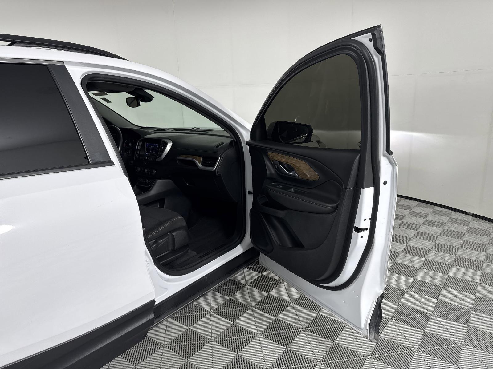 2021 GMC Terrain Vehicle Photo in GEORGETOWN, TX 78626-7508