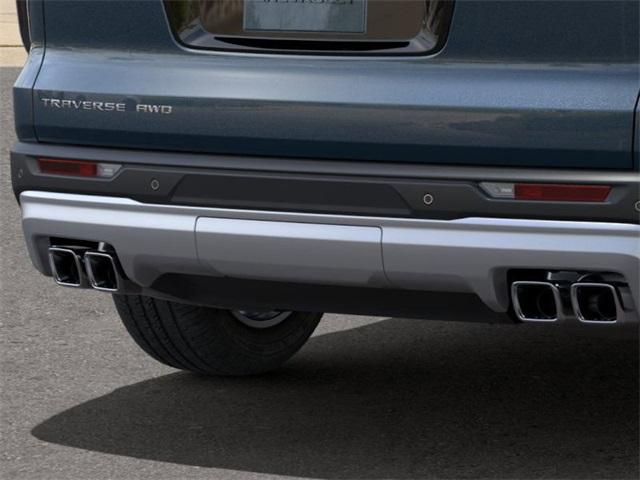 2025 Chevrolet Traverse Vehicle Photo in ENGLEWOOD, CO 80113-6708