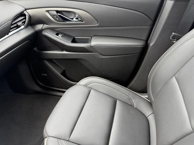 2023 Chevrolet Traverse Vehicle Photo in COLUMBIA, MO 65203-3903
