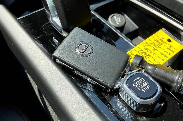 2023 Volvo XC60 Vehicle Photo in Grapevine, TX 76051