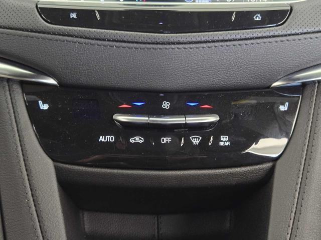 2025 Cadillac XT6 Vehicle Photo in Dallas, TX 75209
