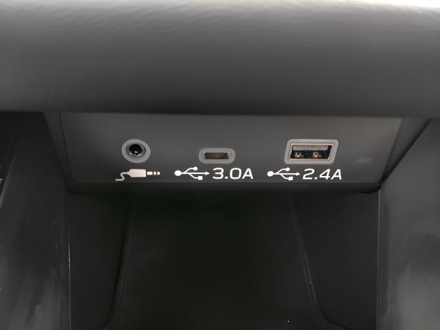 2025 Subaru Outback Vehicle Photo in Green Bay, WI 54304