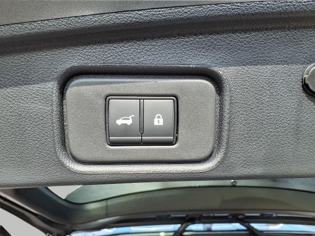 2025 Nissan Pathfinder Vehicle Photo in Appleton, WI 54913