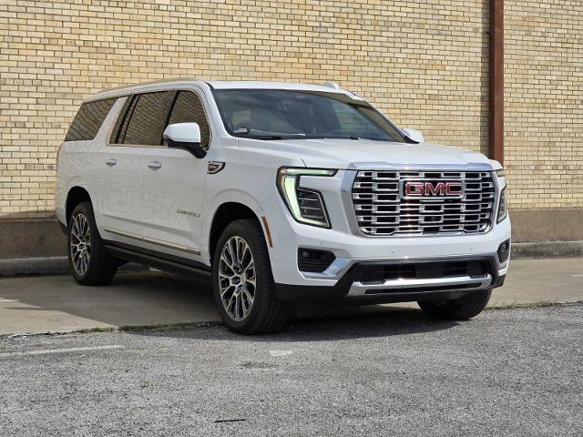 2025 GMC Yukon XL Vehicle Photo in DALLAS, TX 75209-3016