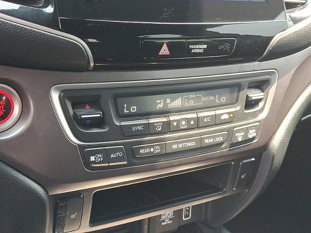 2022 Honda Pilot Vehicle Photo in TREVOSE, PA 19053-4984
