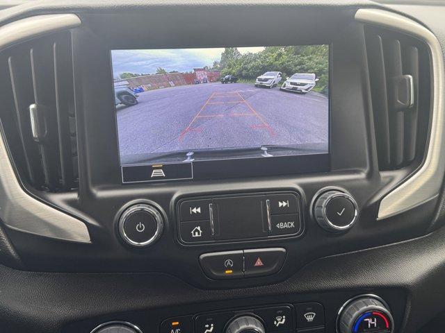 2024 GMC Terrain Vehicle Photo in LEOMINSTER, MA 01453-2952