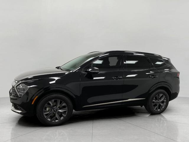 2023 Kia Sportage Hybrid Vehicle Photo in Appleton, WI 54913