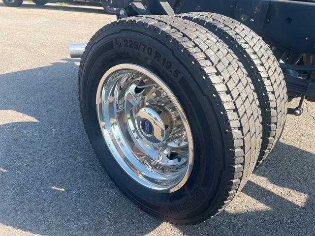 2023 Ford Super Duty F-450 DRW Vehicle Photo in Webster, MA 01570-1415
