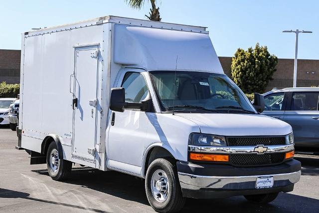 2023 Chevrolet Express Commercial Cutaway Vehicle Photo in VENTURA, CA 93003-8585