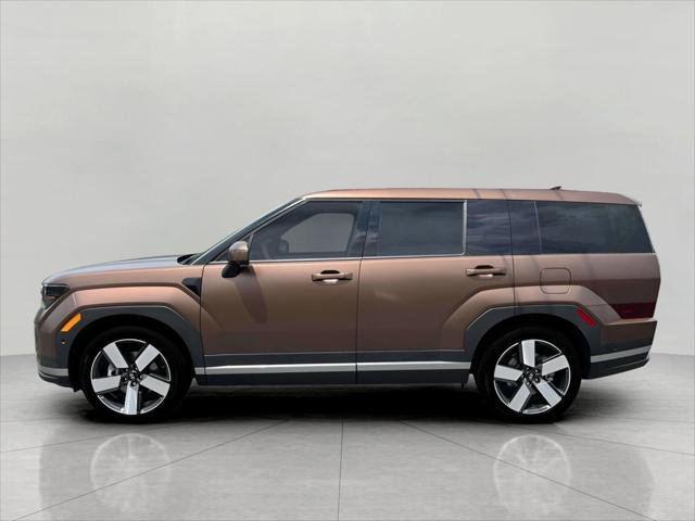 2025 Hyundai SANTA FE Vehicle Photo in Green Bay, WI 54304