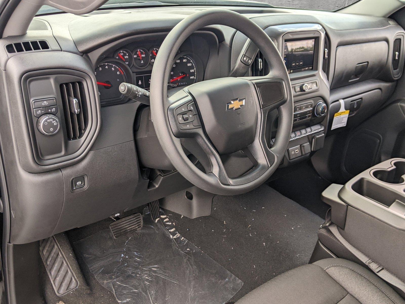 2025 Chevrolet Silverado 1500 Vehicle Photo in PEMBROKE PINES, FL 33024-6534