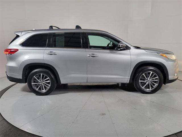 2017 Toyota Highlander Vehicle Photo in PRESCOTT, AZ 86305-3700