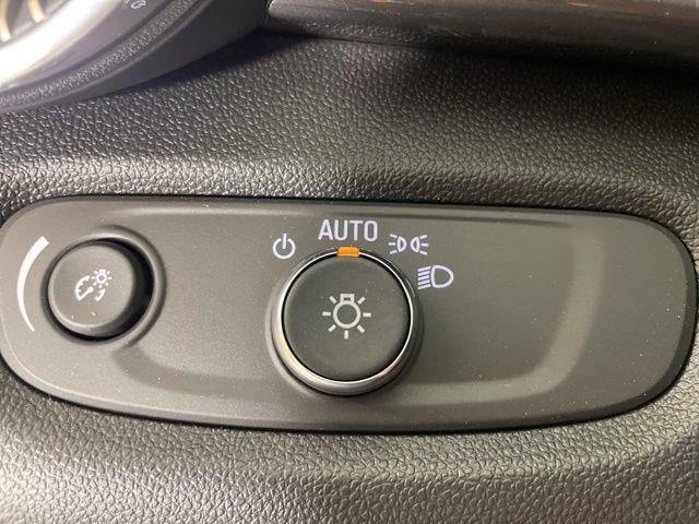 2025 Chevrolet Trax Vehicle Photo in PHOENIX, AZ 85014-3381