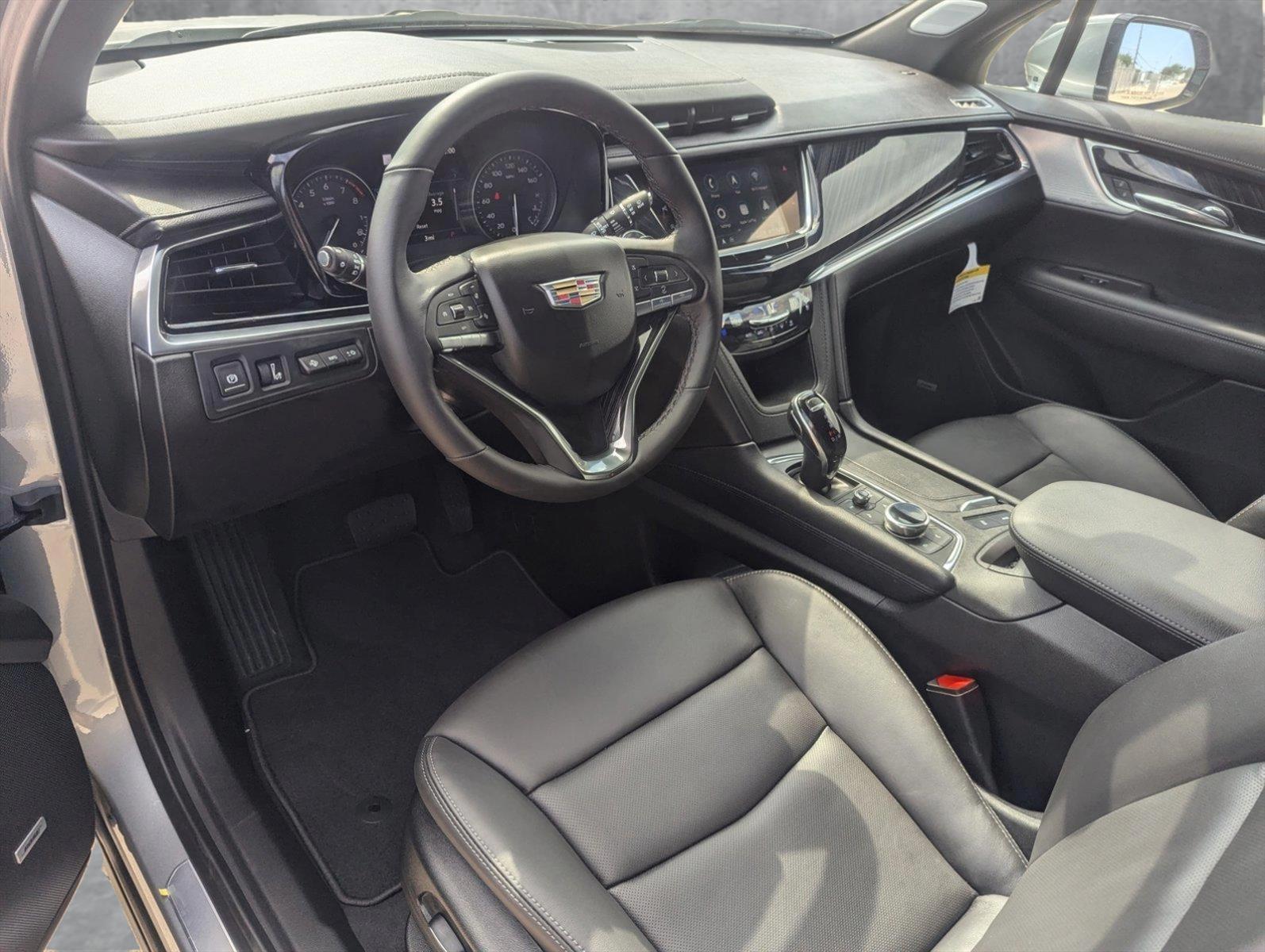 2025 Cadillac XT6 Vehicle Photo in CORPUS CHRISTI, TX 78412-4902