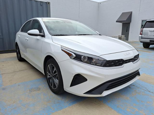 2023 Kia Forte Vehicle Photo in TREVOSE, PA 19053-4984