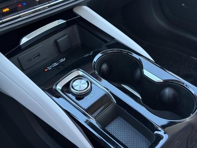 2025 Buick Envision Vehicle Photo in COLUMBIA, MO 65203-3903