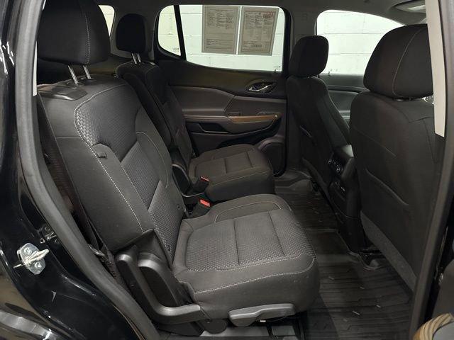 2022 GMC Acadia Vehicle Photo in MEDINA, OH 44256-9631