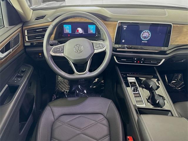 2024 Volkswagen Atlas Vehicle Photo in Puyallup, WA 98371