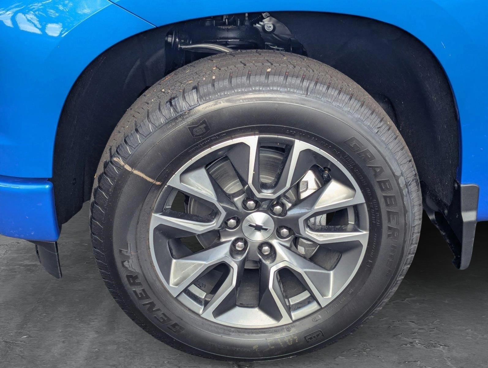 2025 Chevrolet Silverado 1500 Vehicle Photo in GREENACRES, FL 33463-3207