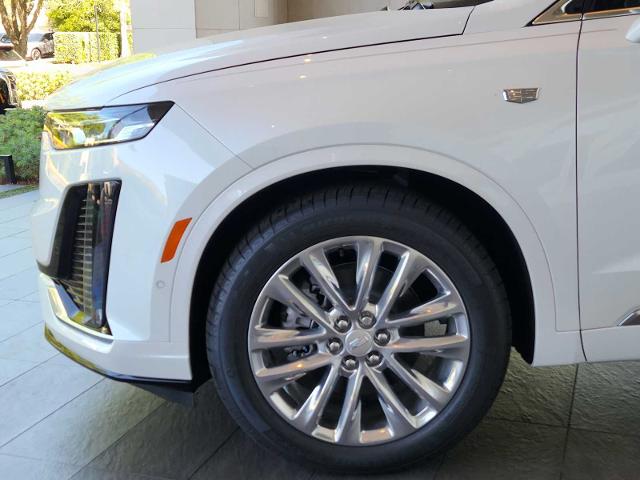 2025 Cadillac XT6 Vehicle Photo in HOUSTON, TX 77079