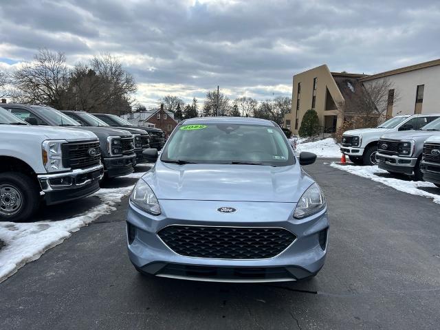 Used 2022 Ford Escape SE with VIN 1FMCU9G61NUA75415 for sale in Paoli, PA
