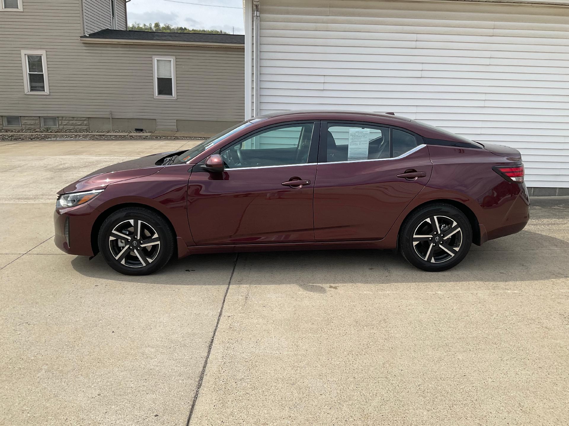 Used 2024 Nissan Sentra SV with VIN 3N1AB8CV9RY358482 for sale in Moundsville, WV