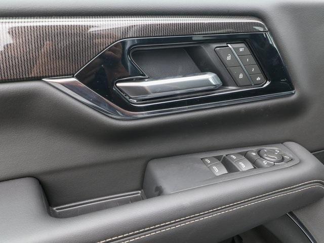 2025 GMC Yukon XL Vehicle Photo in HOMOSASSA, FL 34448-1461