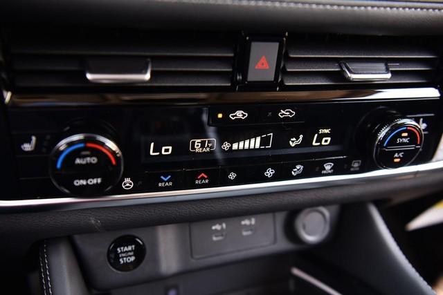 2025 Nissan Rogue Vehicle Photo in Ballwin, MO 63011