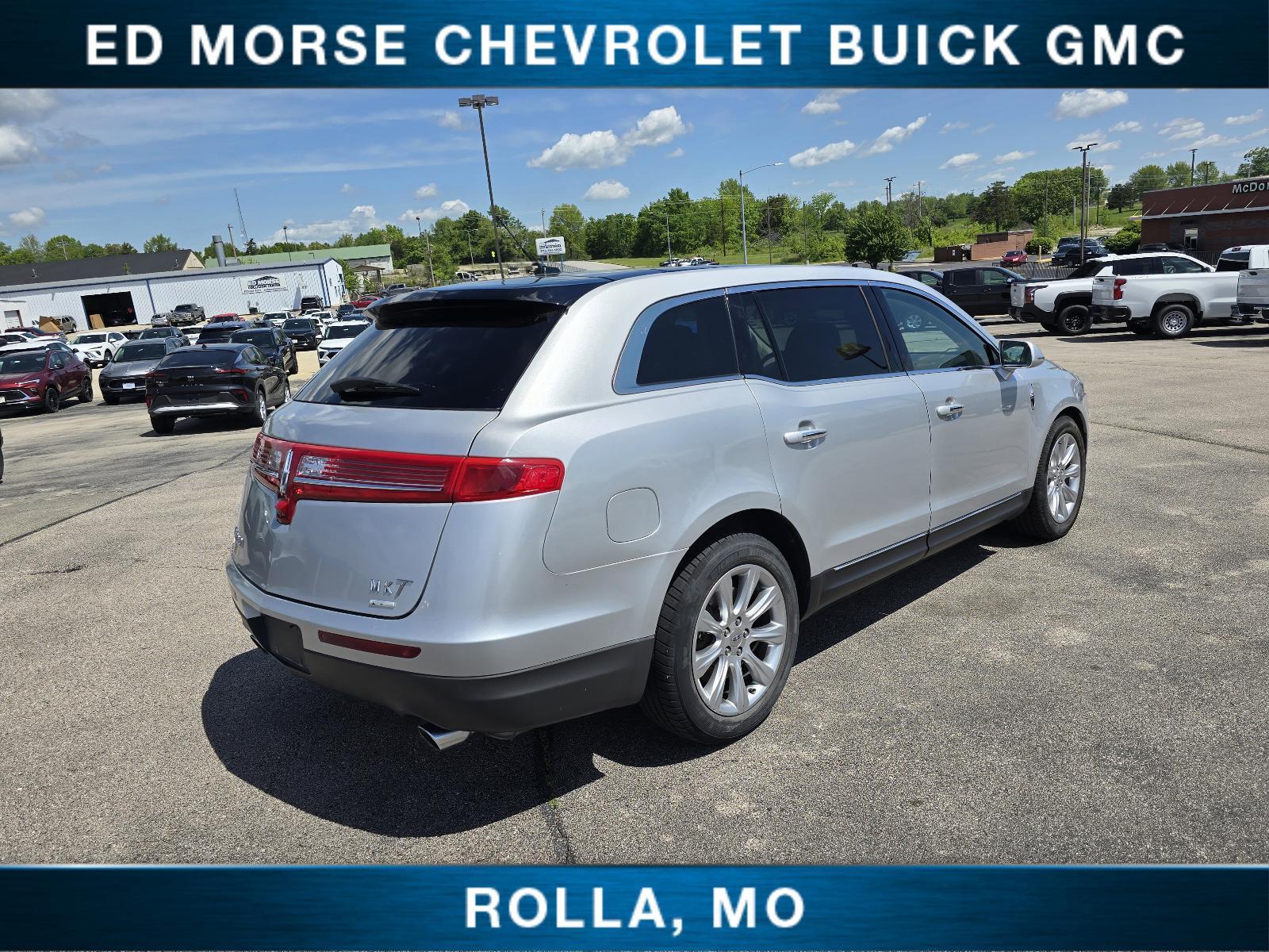 2014 Lincoln MKT Vehicle Photo in Rolla, MO 65401