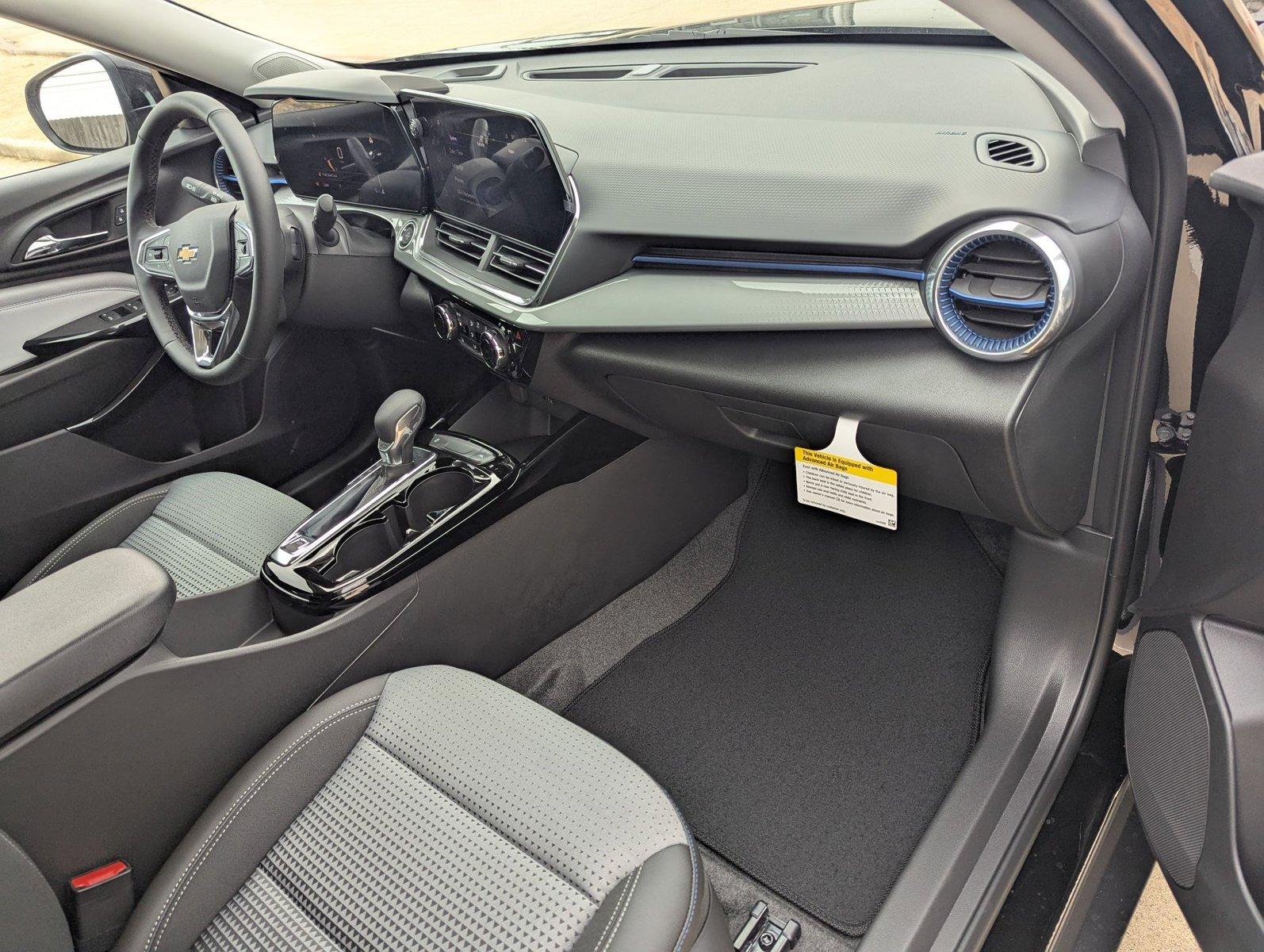 2025 Chevrolet Trax Vehicle Photo in CORPUS CHRISTI, TX 78412-4902