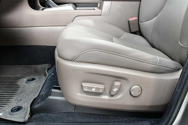 2023 Lexus GX 460 Vehicle Photo in DALLAS, TX 75235