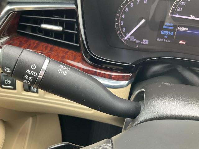 2017 Cadillac XT5 Vehicle Photo in Kaukauna, WI 54130