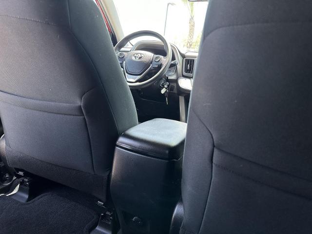 2016 Toyota RAV4 Vehicle Photo in Tucson, AZ 85712
