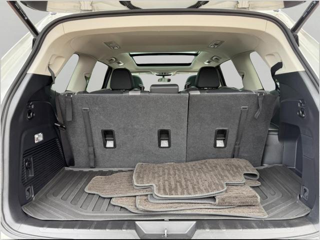 2022 Subaru Ascent Vehicle Photo in Appleton, WI 54914