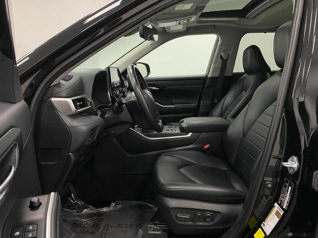 2023 Toyota Highlander Vehicle Photo in Appleton, WI 54913